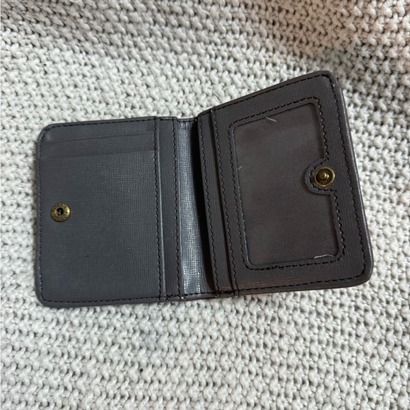 Fossil Burgundy‎ Wallet - Picture 3 of 6